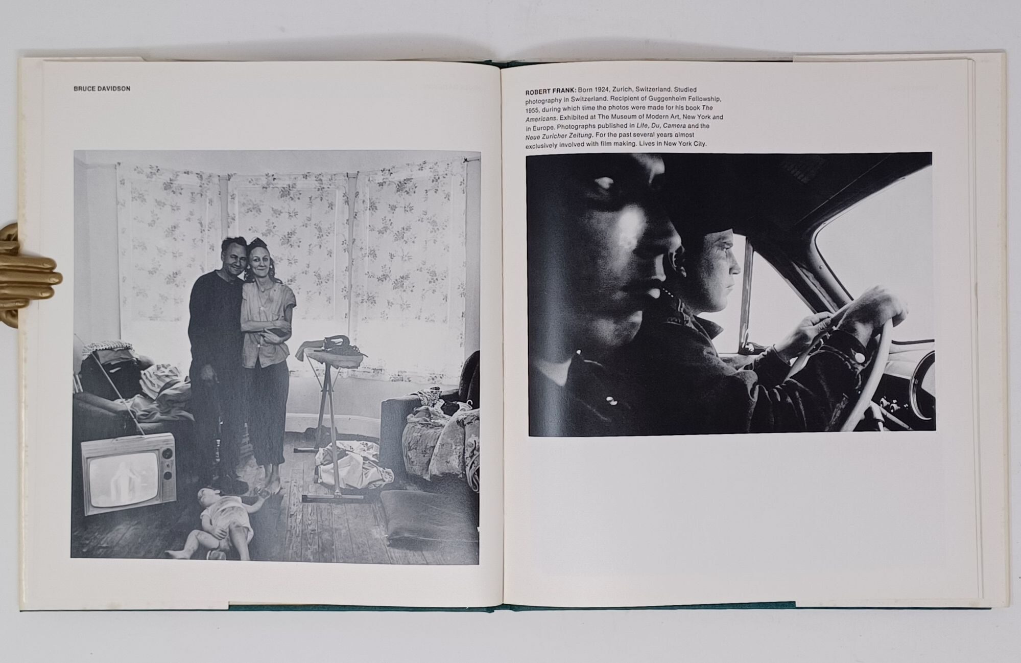 12 Photographers of the American Social Landscape - Like NEW