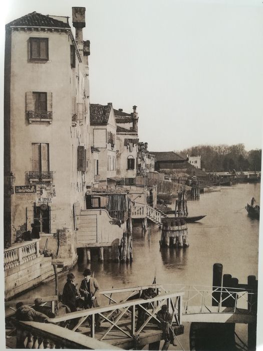 Calli e Canali in Venezia (Streets and Canals in Venice)